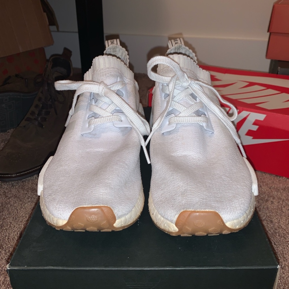 RARE adidas nmd primeknit gum size 9.5